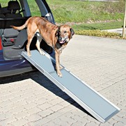 Фото TRIXIE Пандус для а/м багажника, 1-1,8м*43см, для собаки весом до 120 кг 